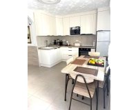 Resale - Bungalow -
Torrevieja - Torretas