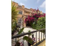 Resale - Bungalow -
Torrevieja - Zona Los Frutales