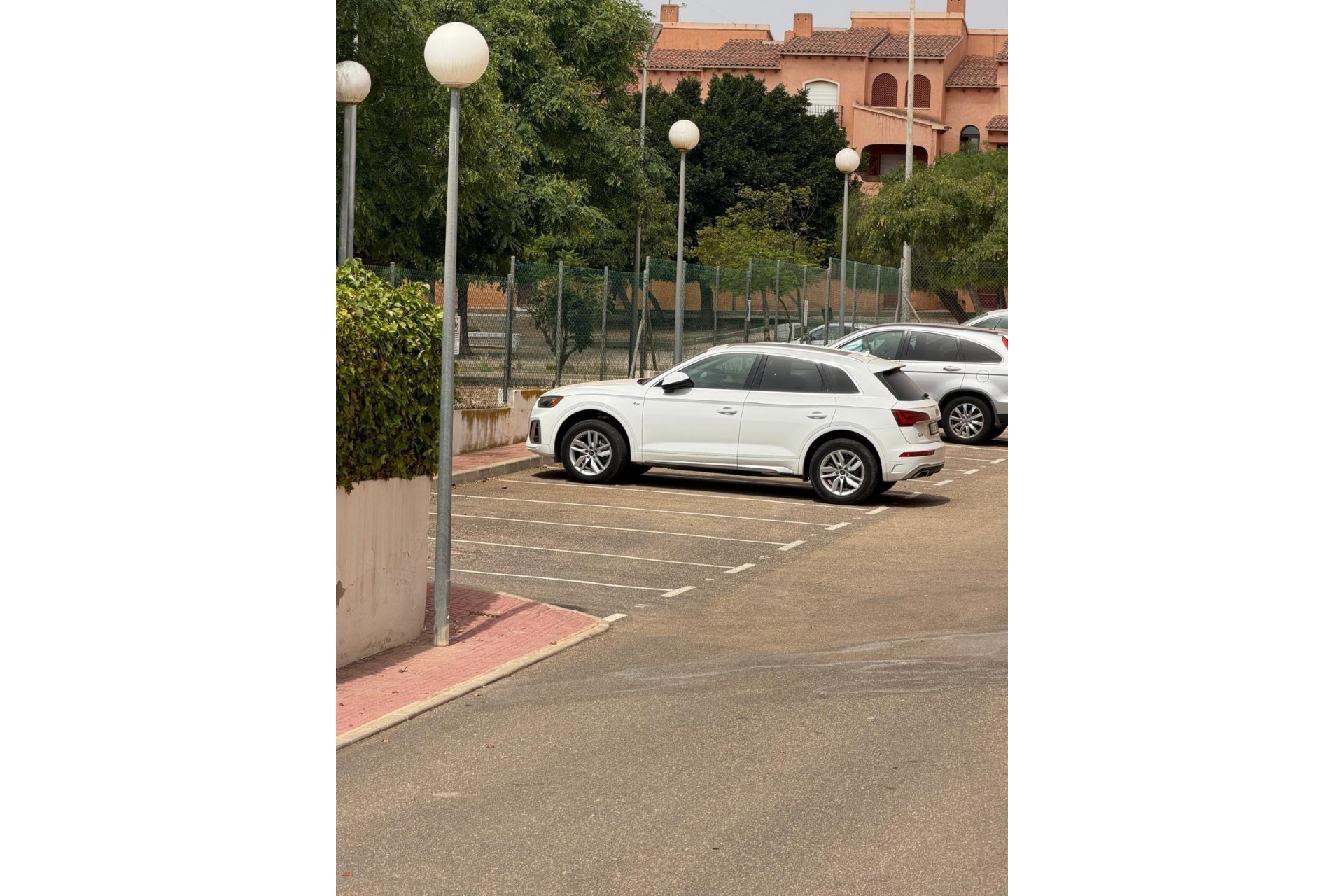 Resale - Bungalow -
Torrevieja - Zona Los Frutales