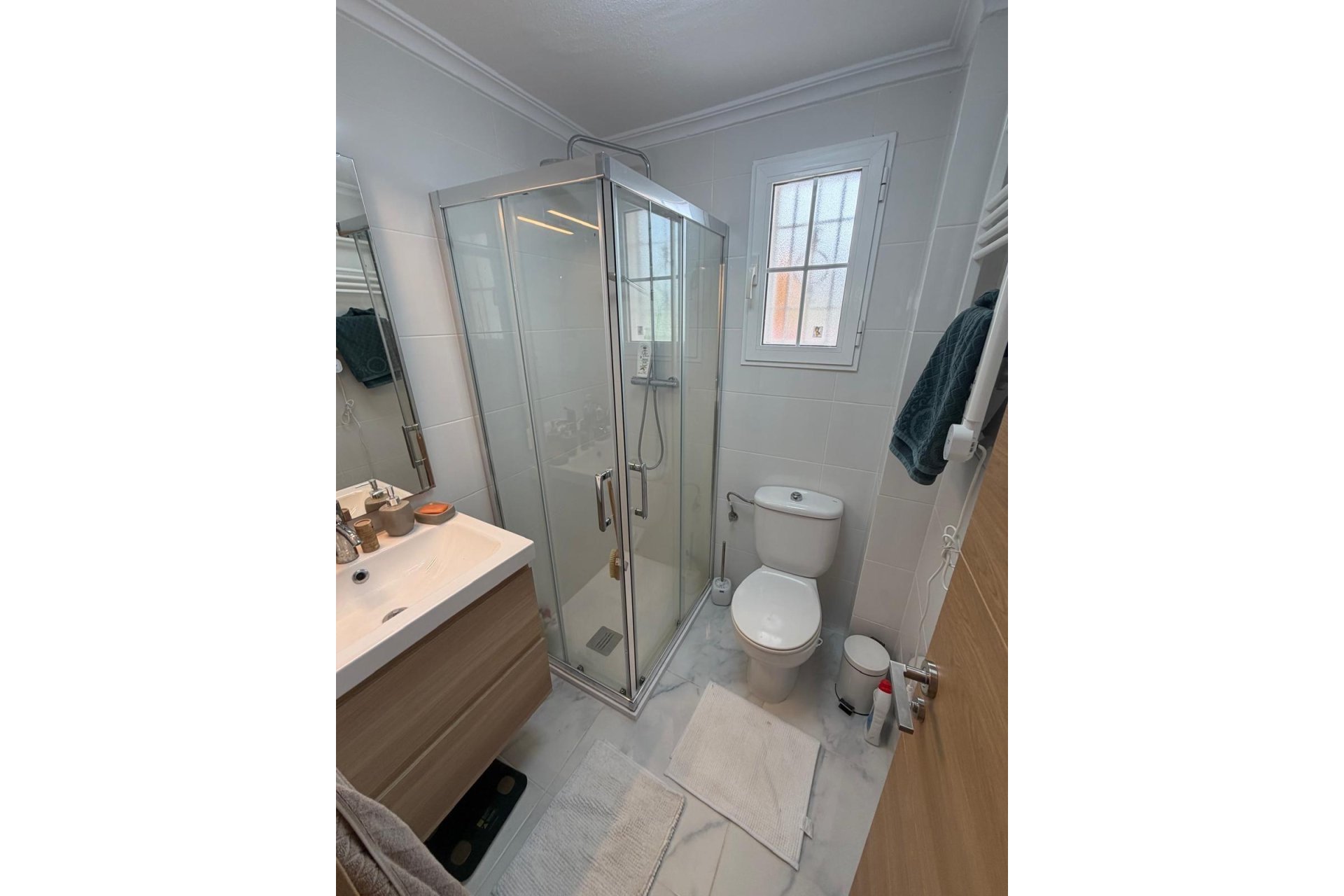 Resale - Bungalow -
Torrevieja - Zona Los Frutales