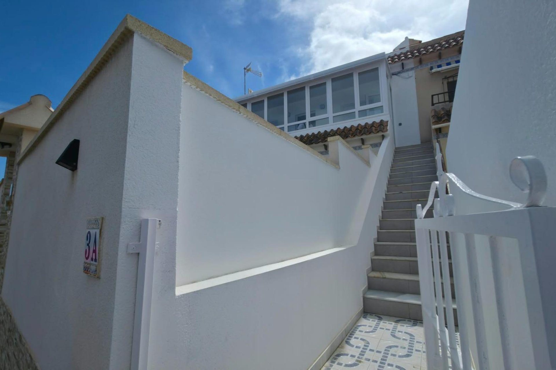 Resale - Bungalow -
Torrevieja - Zona Los Frutales