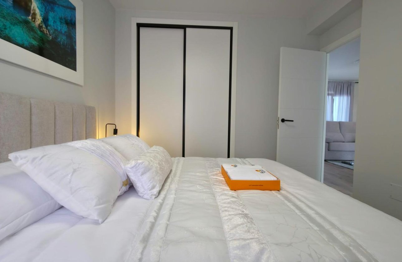 Resale - Bungalow -
Torrevieja - Zona Los Frutales