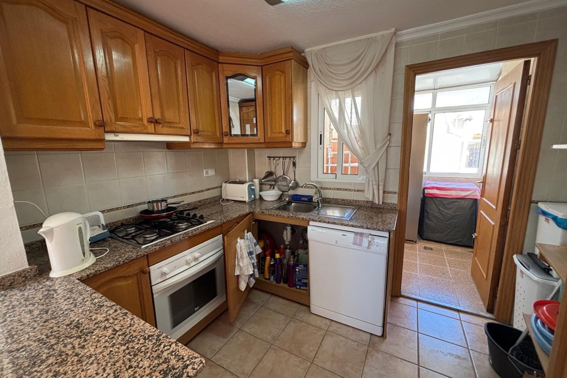 Resale - Bungalow -
Torrevieja