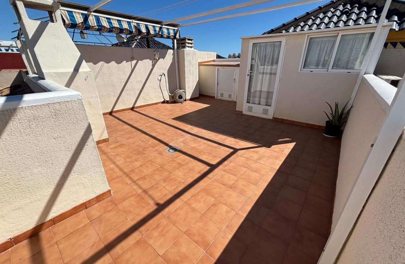 Resale - Bungalow -
Torrevieja