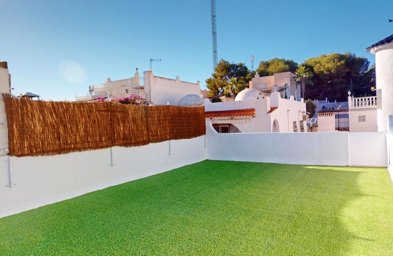 Resale - Bungalow -
Villamartin - Costa Blanca