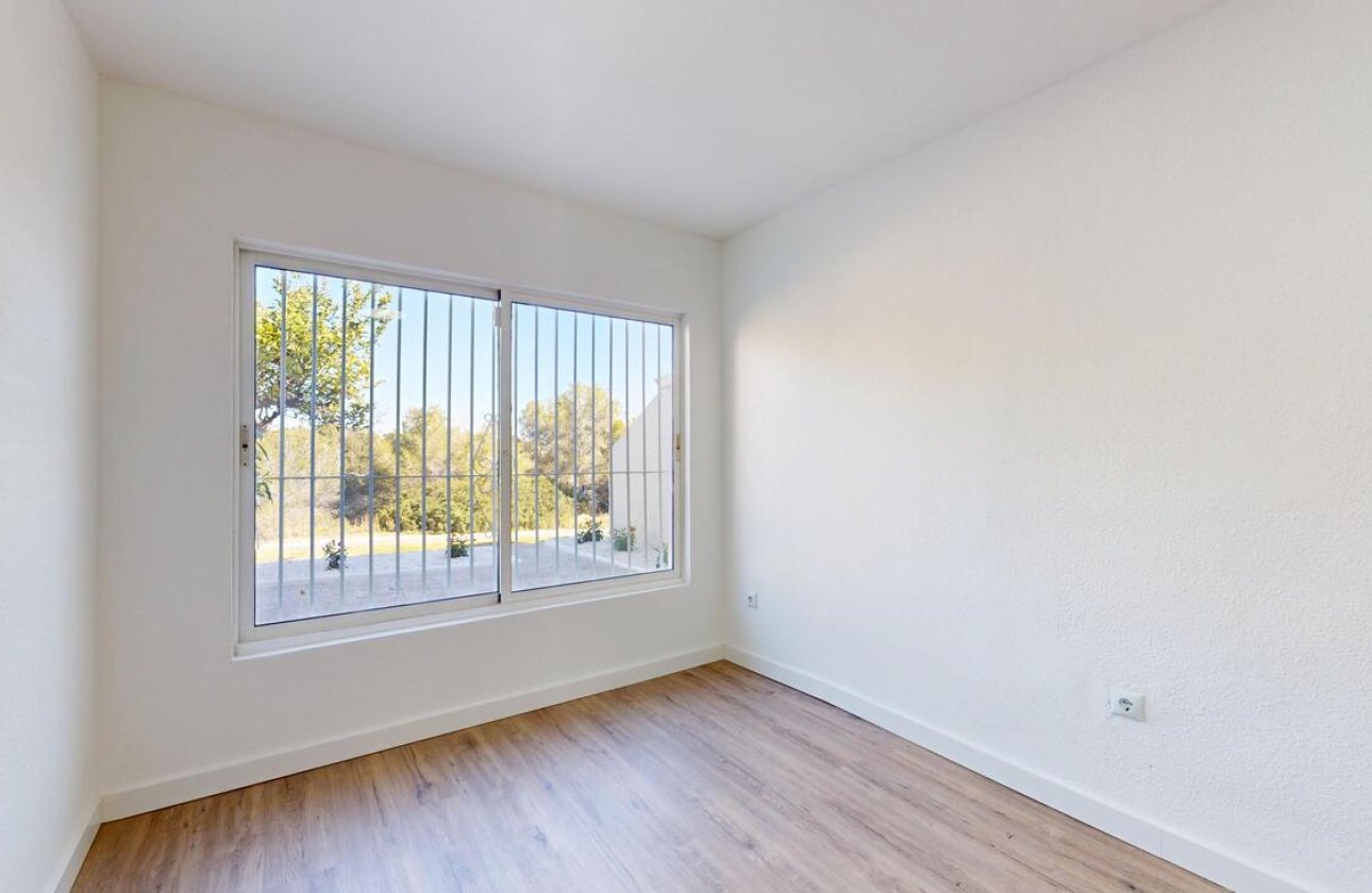 Resale - Bungalow -
Villamartin - Costa Blanca