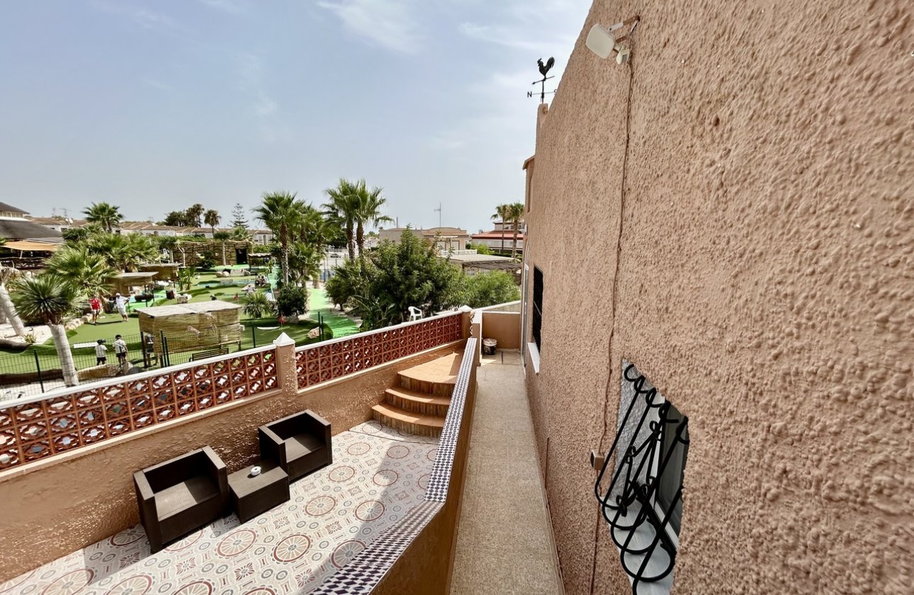 Resale - Bungalow -
Villamartin - Costa Blanca