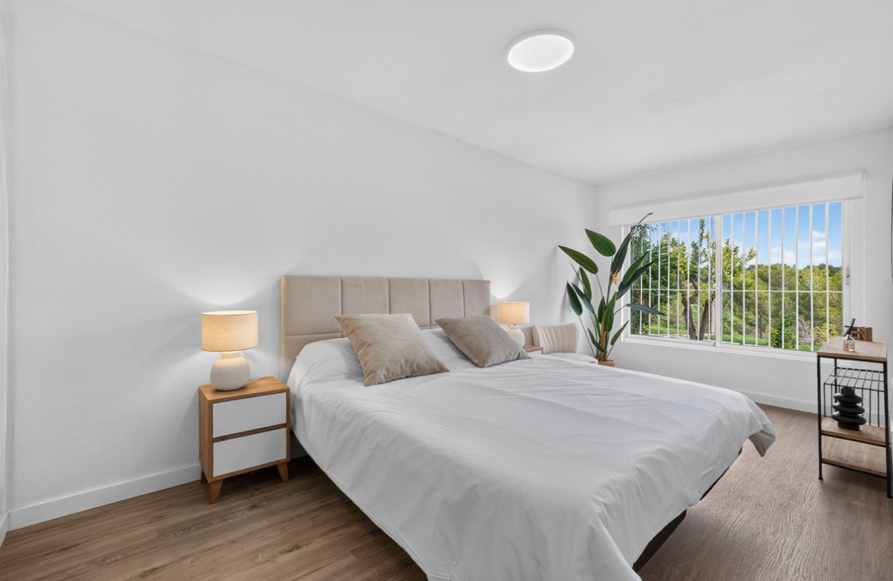 Resale - Bungalow -
Villamartin - Costa Blanca