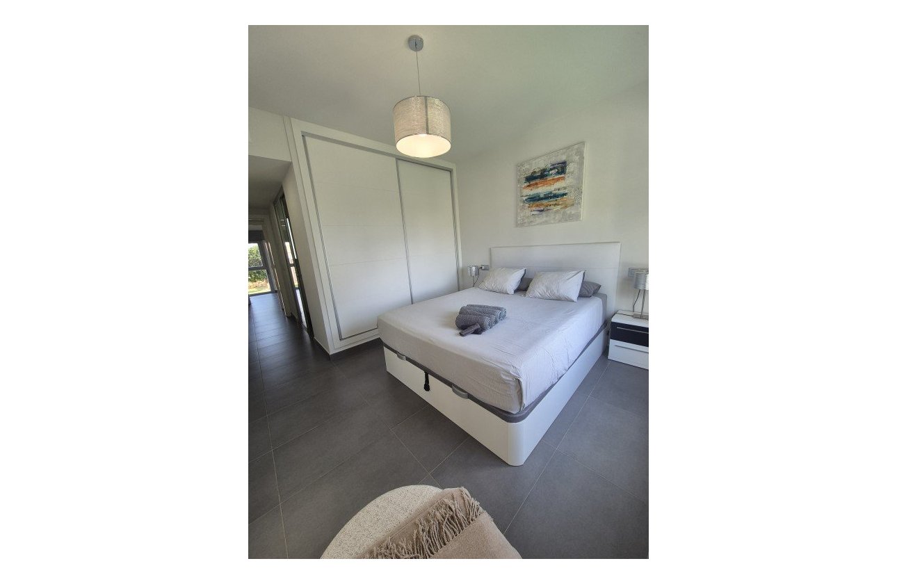Resale - Bungalow -
Vistabella Golf Entre Naranjos - Inland
