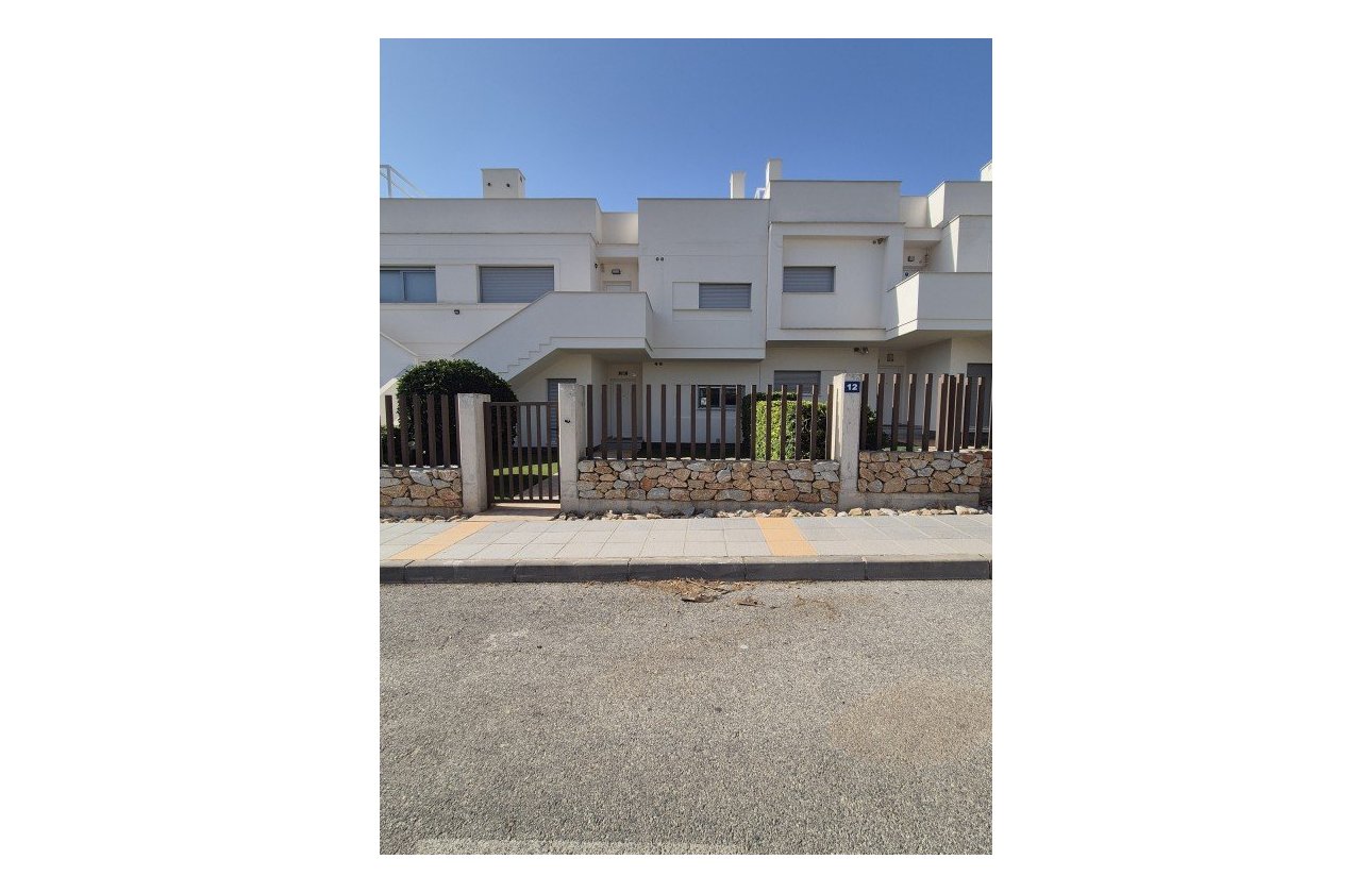 Resale - Bungalow -
Vistabella Golf Entre Naranjos - Inland