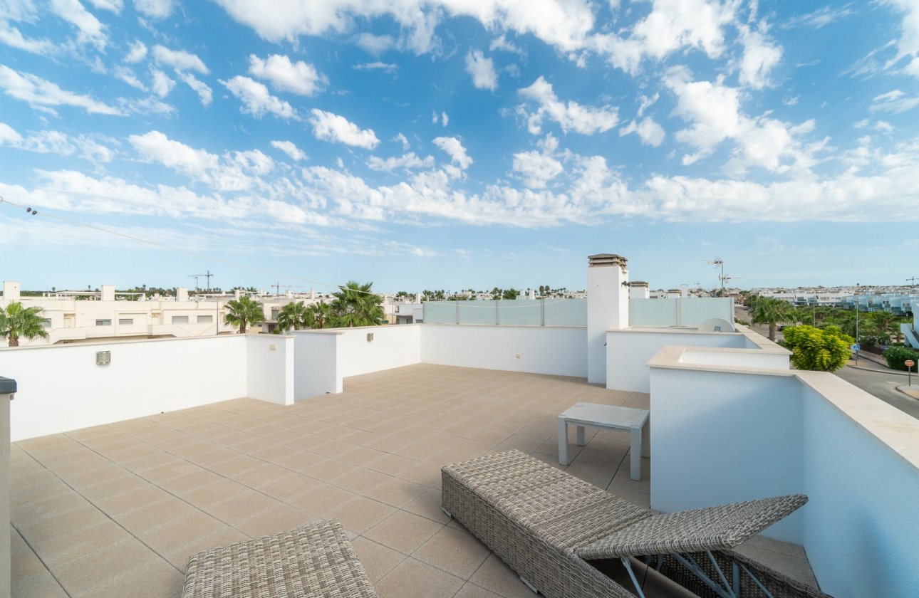 Resale - Bungalow -
Vistabella Golf Entre Naranjos - Inland