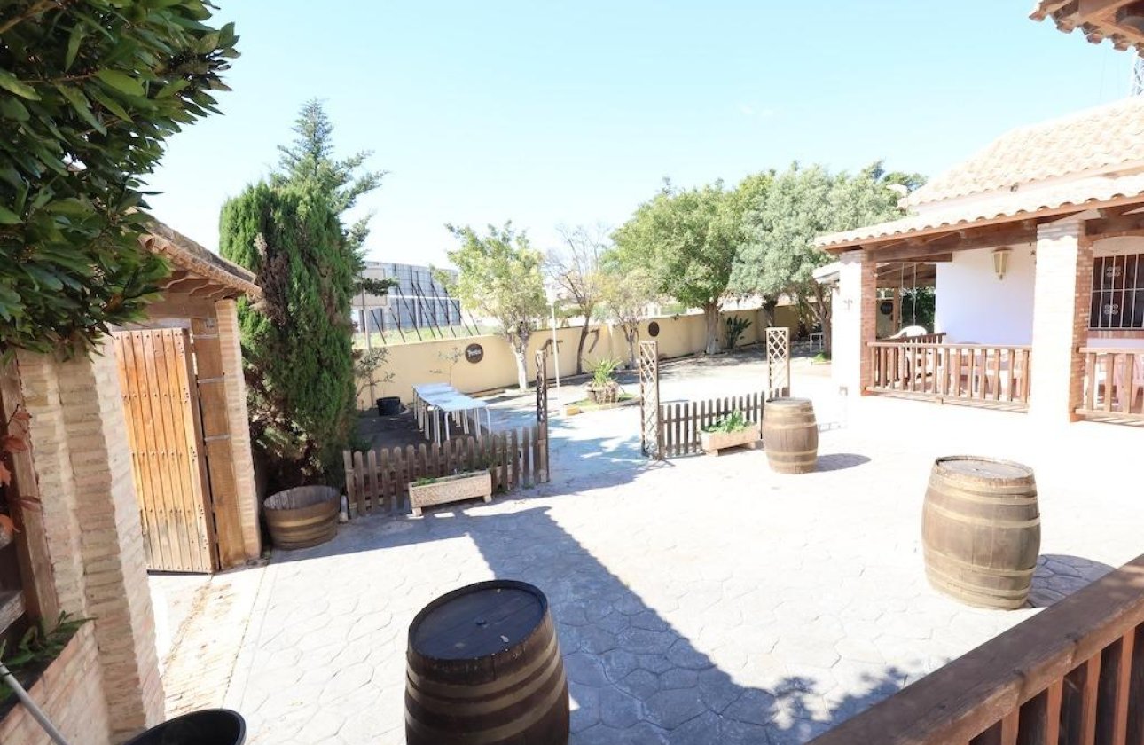 Resale - Commercial -
Orihuela Costa - Costa Blanca