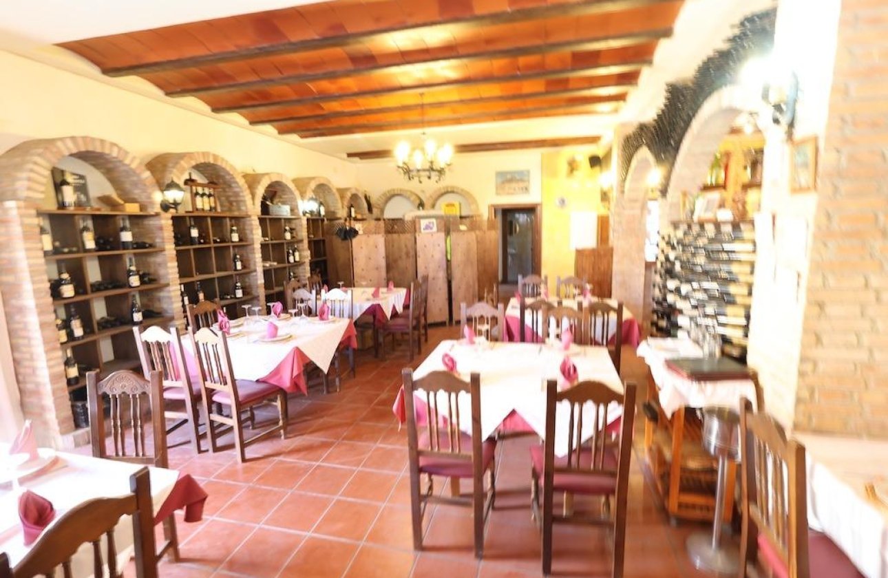 Resale - Commercial -
Orihuela Costa - Costa Blanca