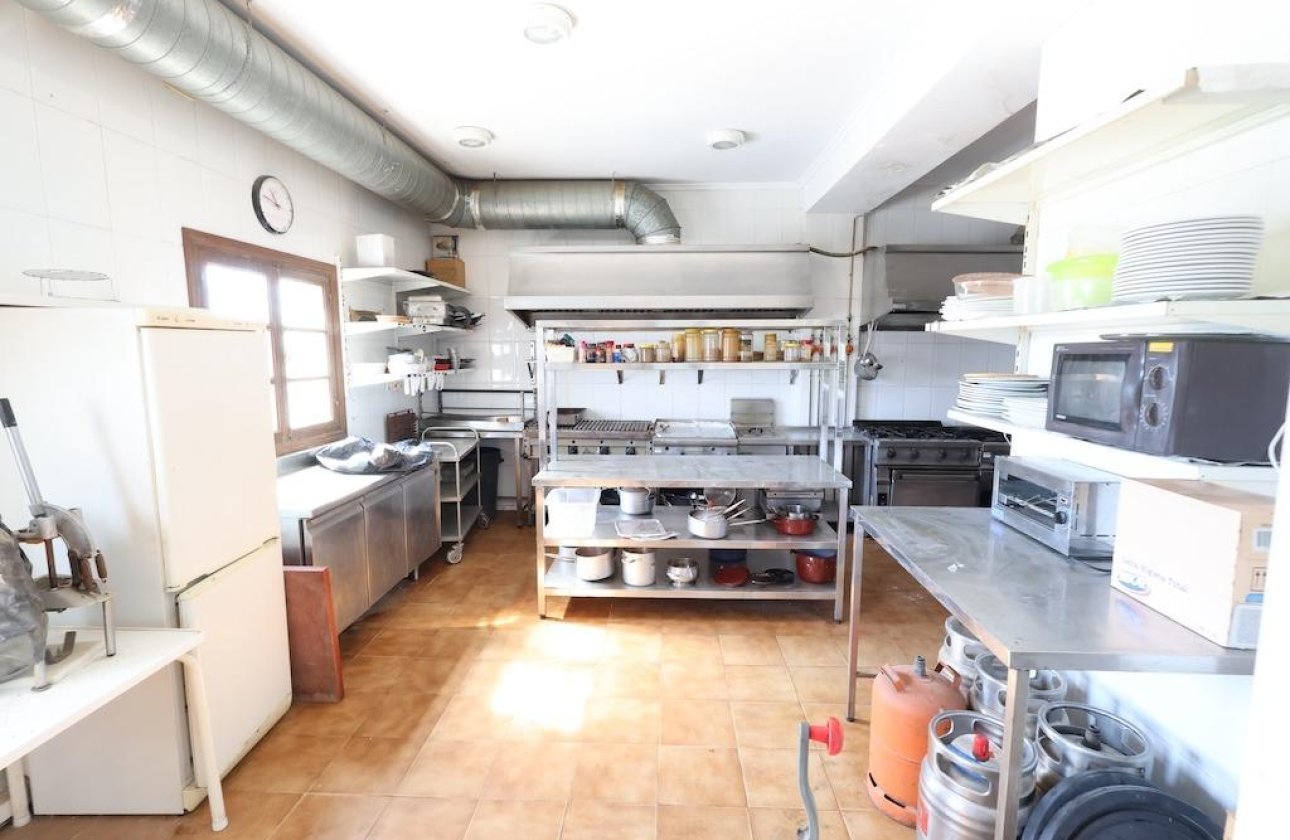 Resale - Commercial -
Orihuela Costa - Costa Blanca