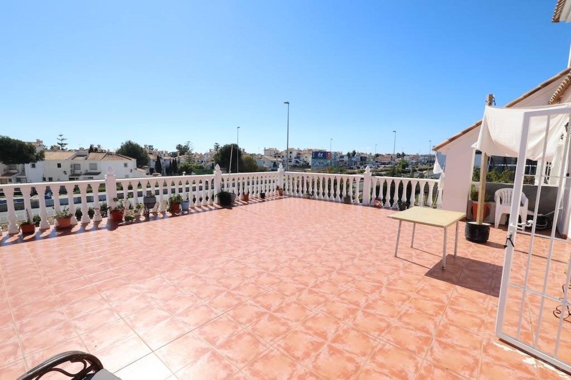 Resale - Commercial -
Orihuela Costa - Costa Blanca