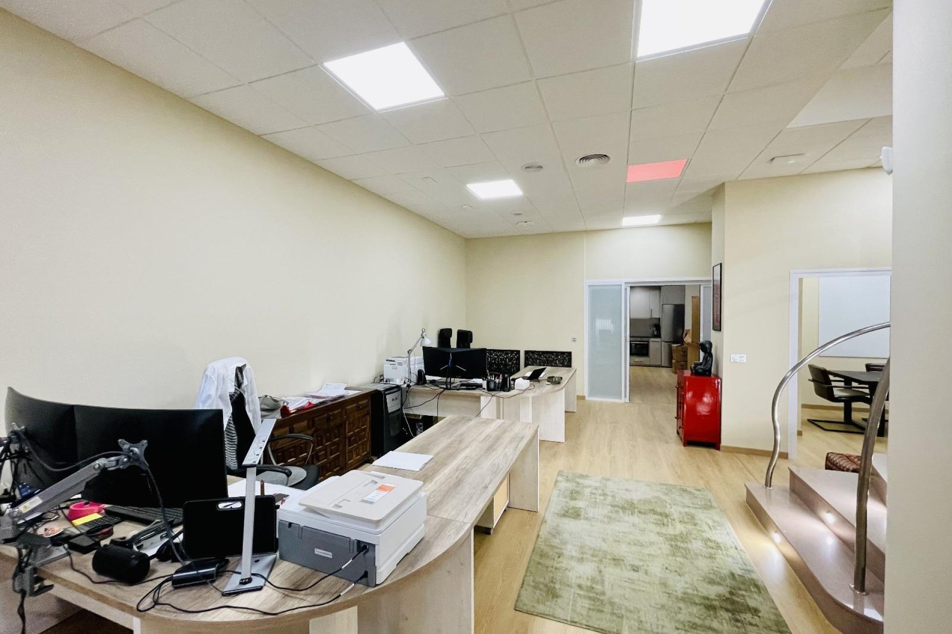 Resale - Commercial -
Torrevieja - Centro