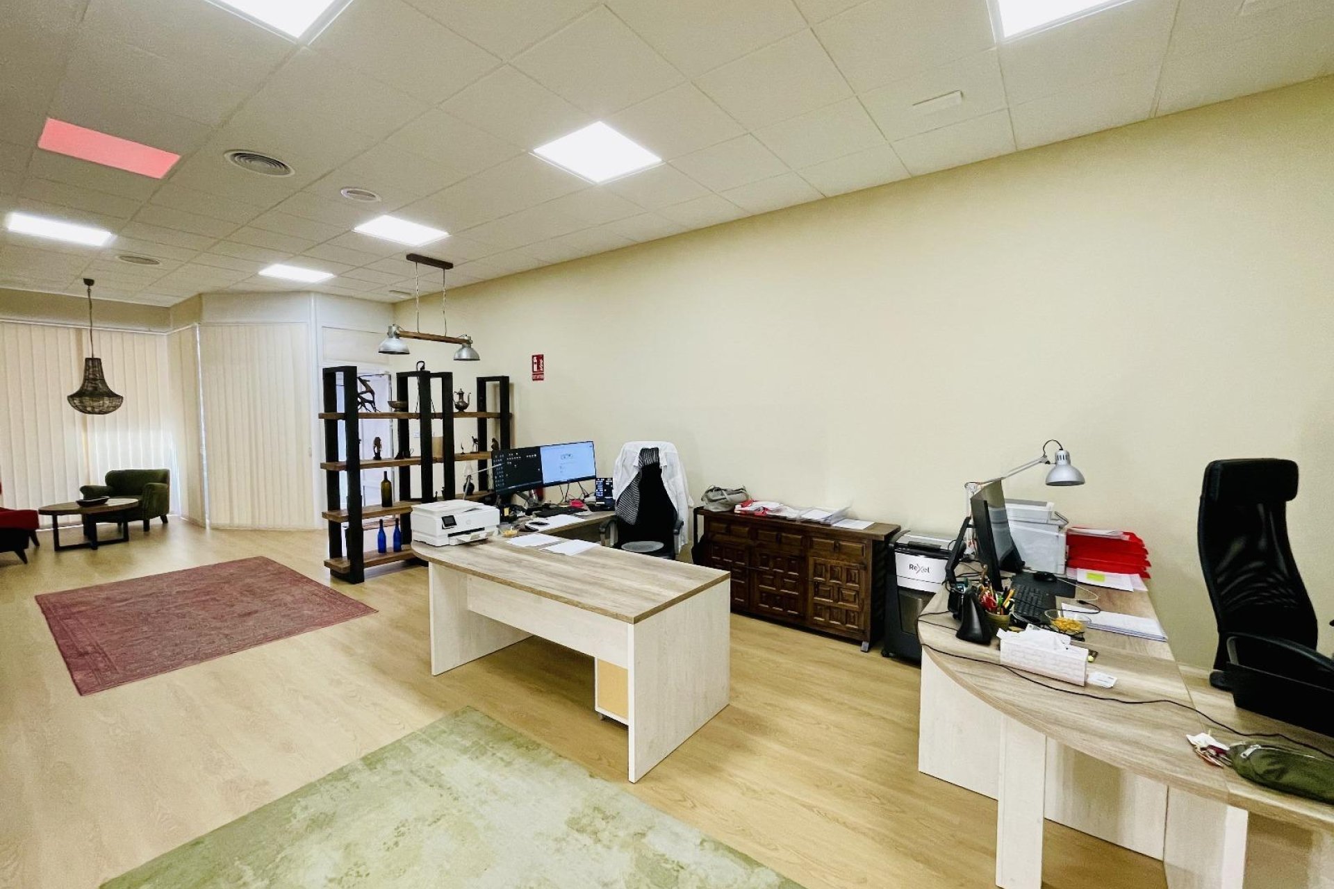 Resale - Commercial -
Torrevieja - Centro