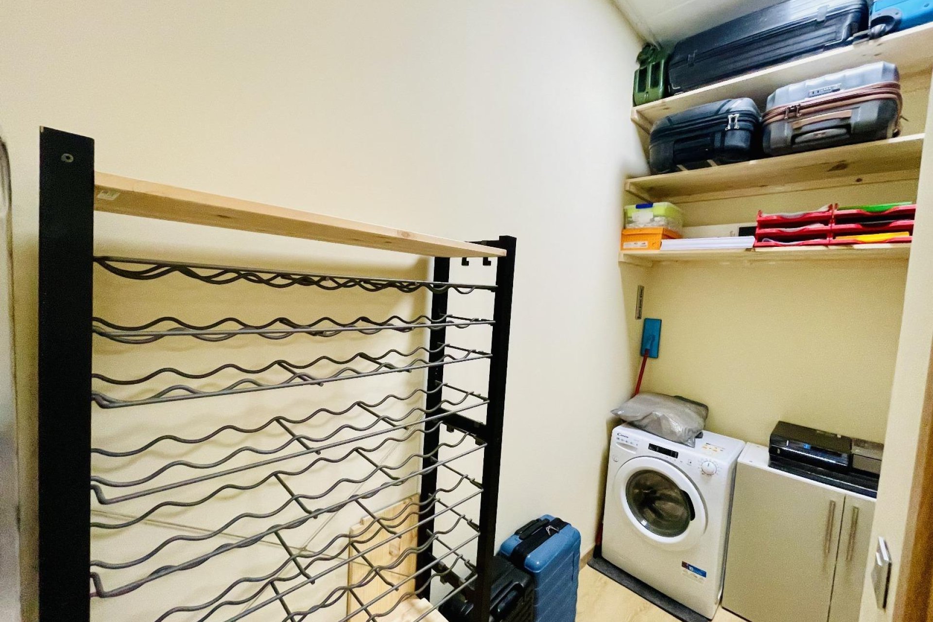 Resale - Commercial -
Torrevieja - Centro