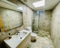 Resale - Commercial -
Torrevieja - Centro