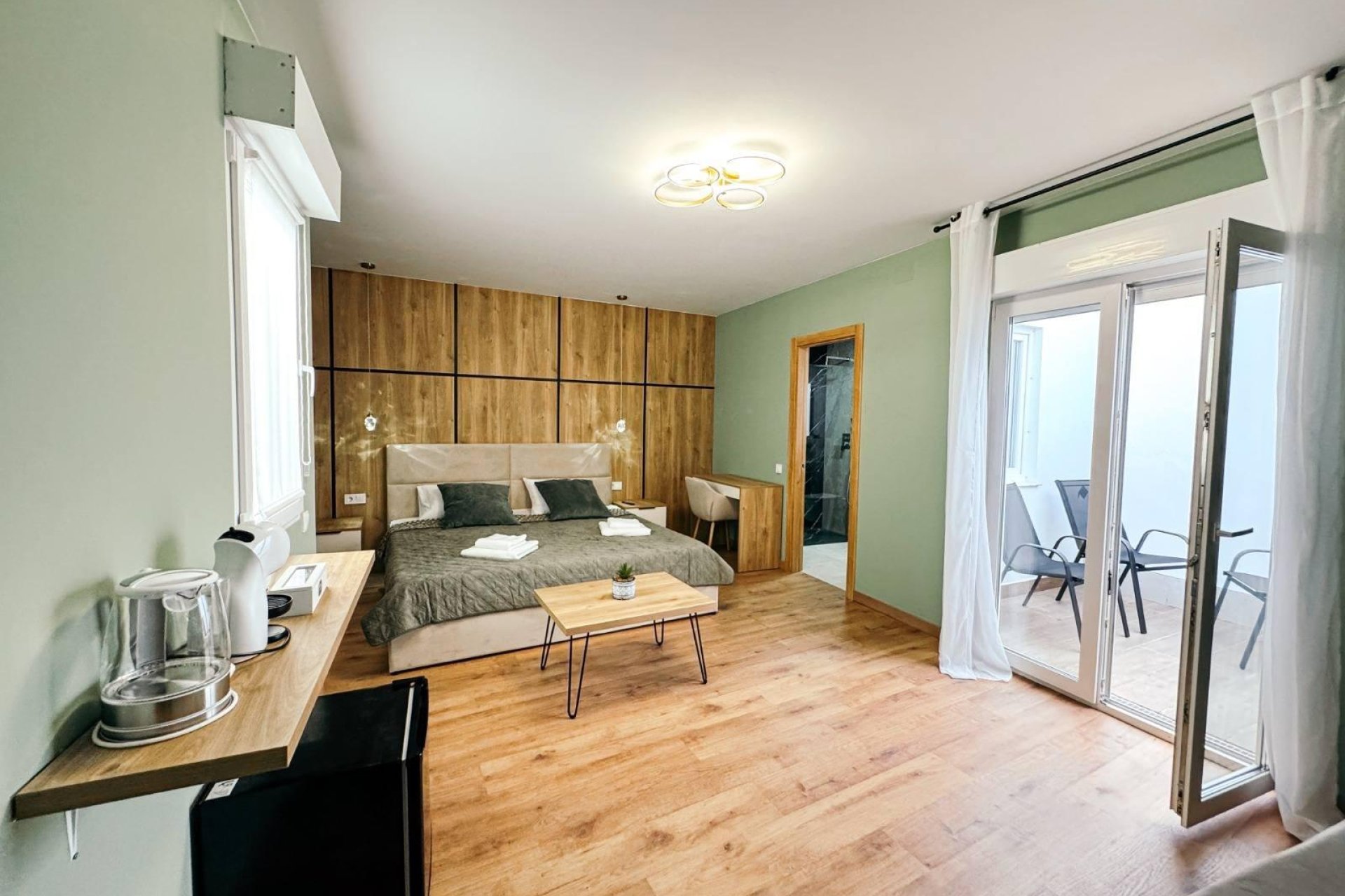 Resale - Commercial -
Torrevieja - Centro