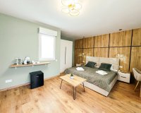 Resale - Commercial -
Torrevieja - Centro