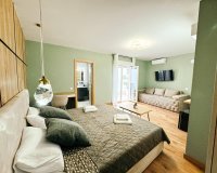 Resale - Commercial -
Torrevieja - Centro