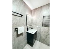 Resale - Commercial -
Torrevieja - Centro