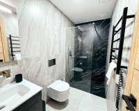 Resale - Commercial -
Torrevieja - Centro