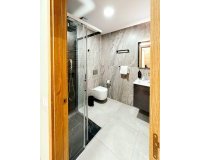 Resale - Commercial -
Torrevieja - Centro