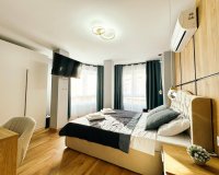 Resale - Commercial -
Torrevieja - Centro