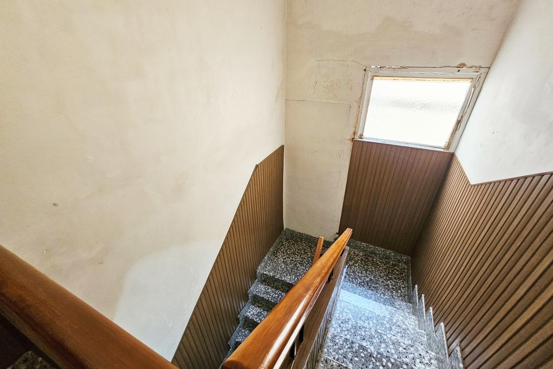Resale - Commercial -
Torrevieja - Centro
