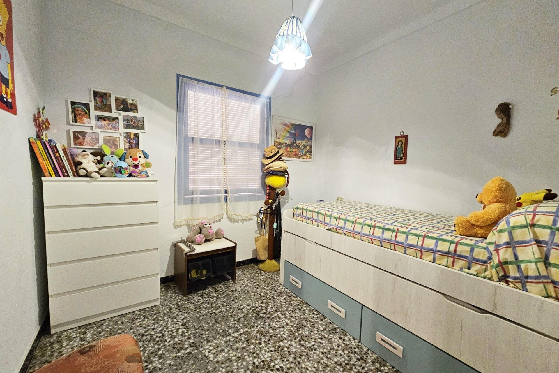 Resale - Commercial -
Torrevieja - Centro