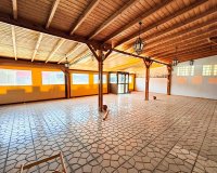 Resale - Commercial -
Torrevieja - Costa Blanca