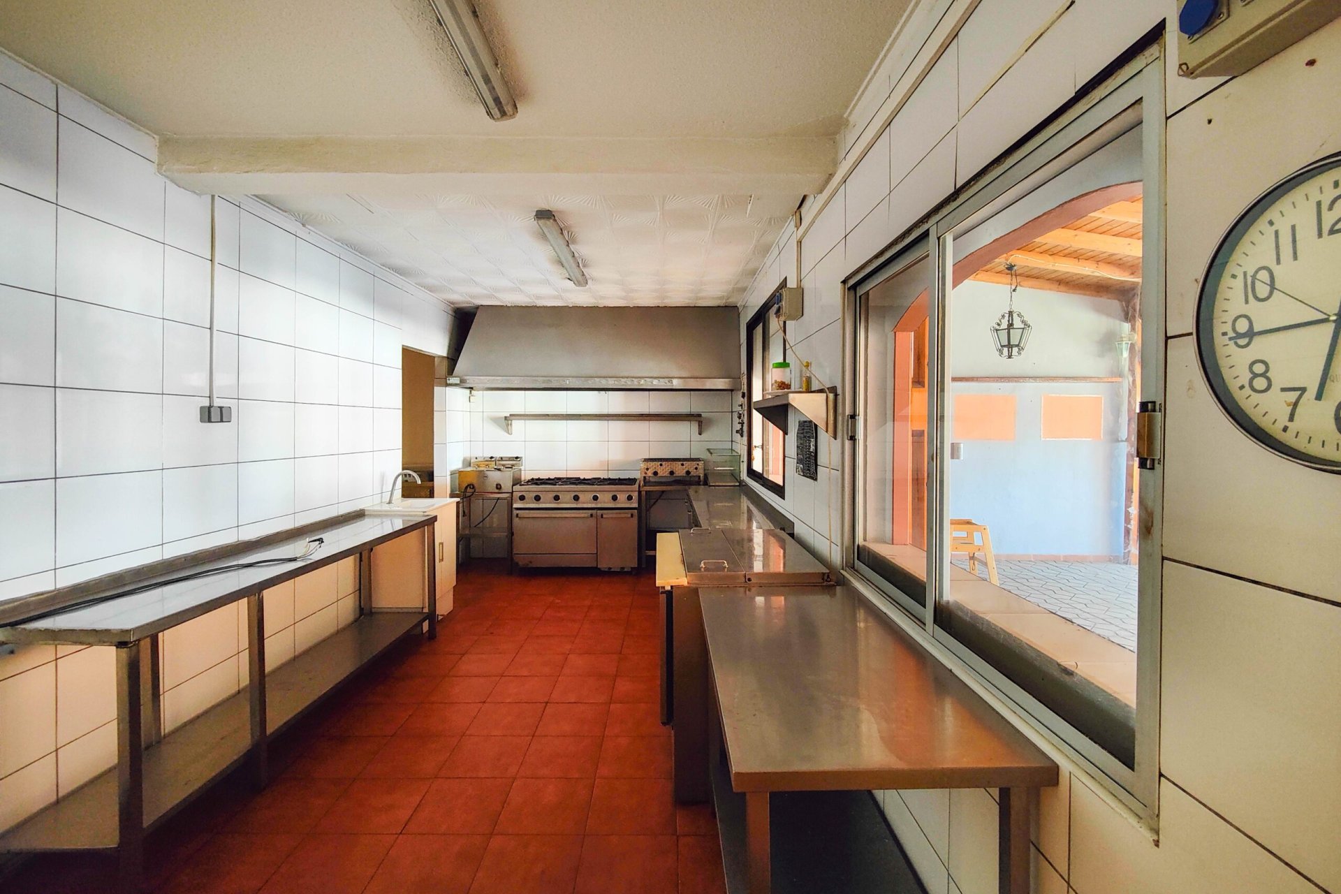 Resale - Commercial -
Torrevieja - Costa Blanca