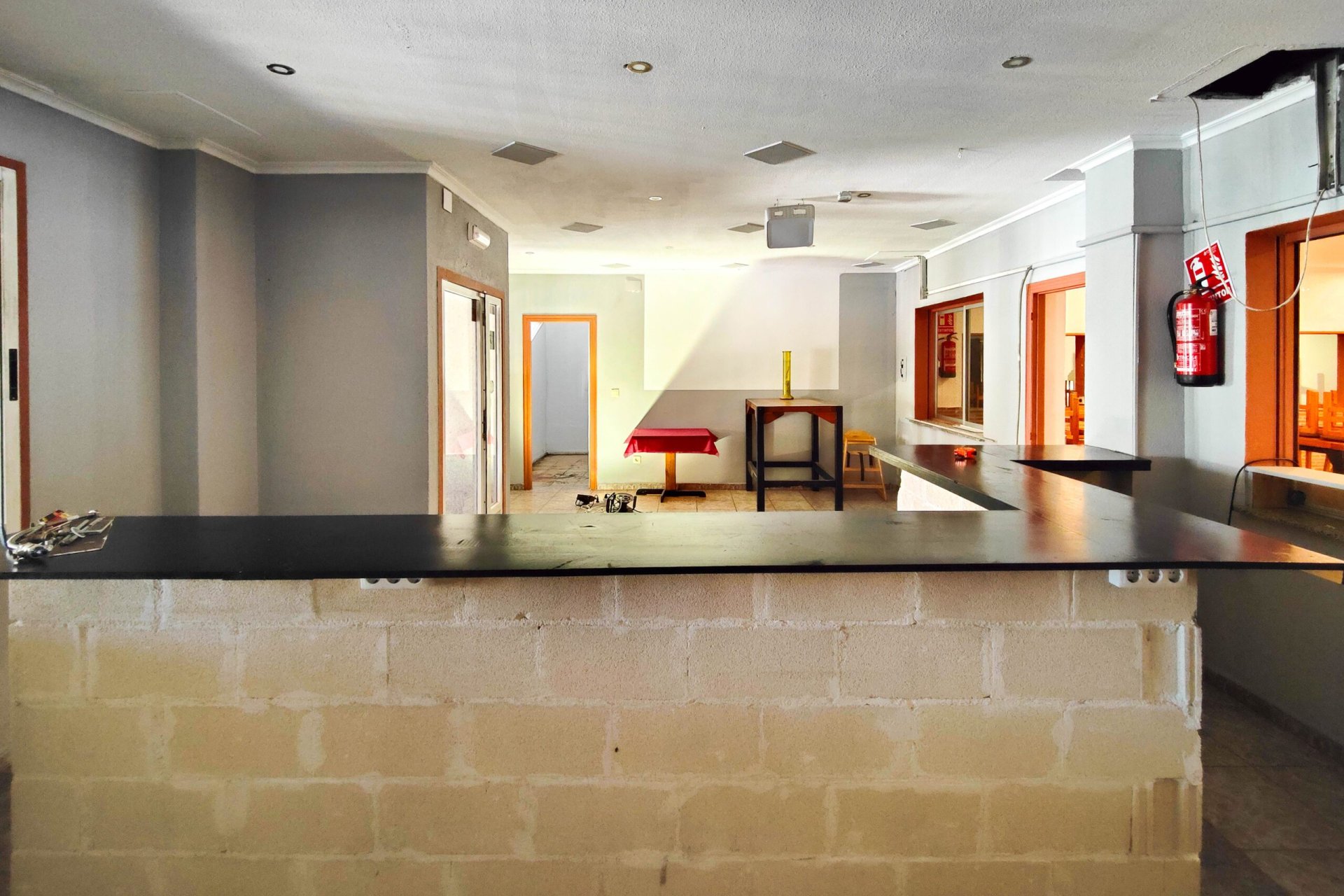 Resale - Commercial -
Torrevieja - Costa Blanca