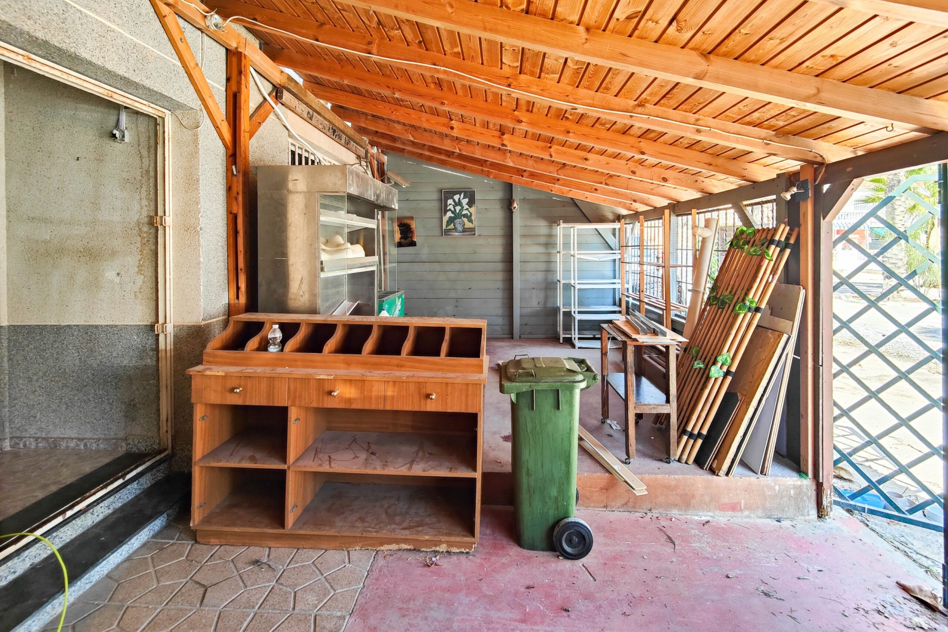 Resale - Commercial -
Torrevieja - Costa Blanca