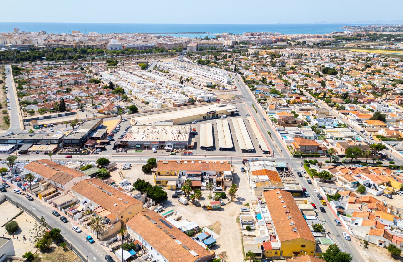 Resale - Commercial -
Torrevieja - Costa Blanca