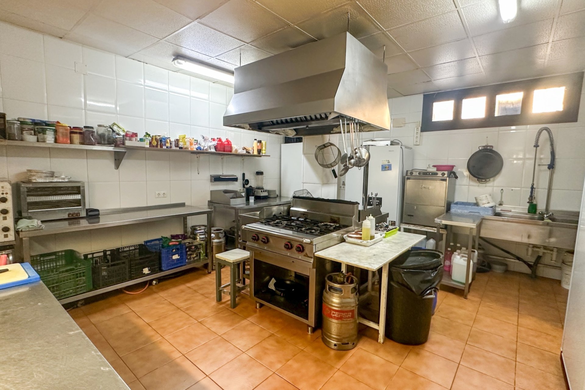 Resale - Commercial -
Torrevieja - Costa Blanca