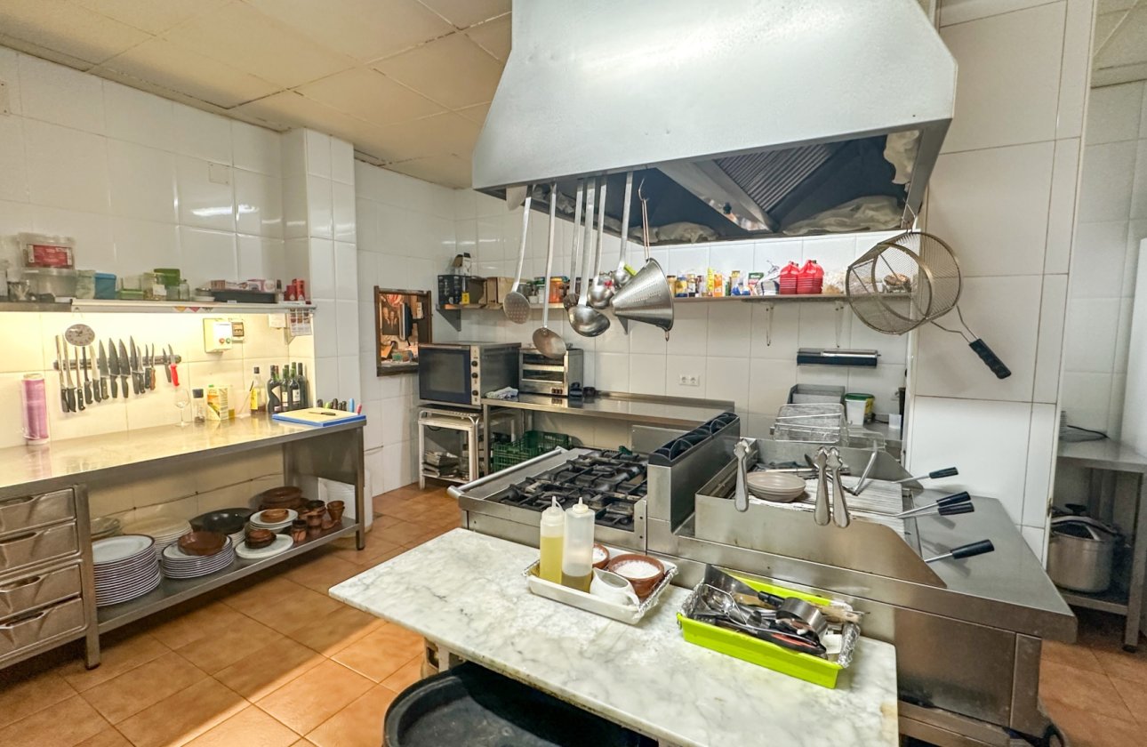 Resale - Commercial -
Torrevieja - Costa Blanca