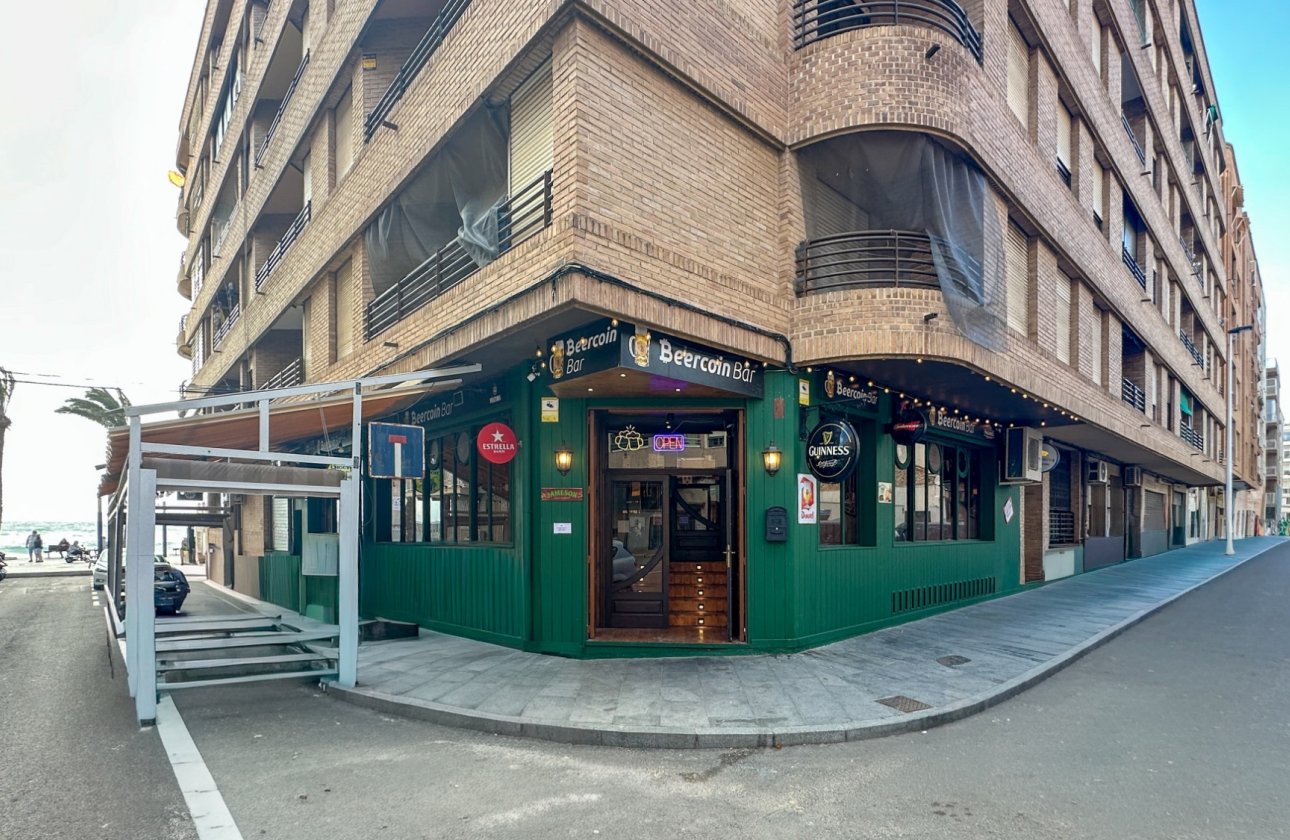 Resale - Commercial -
Torrevieja - Costa Blanca