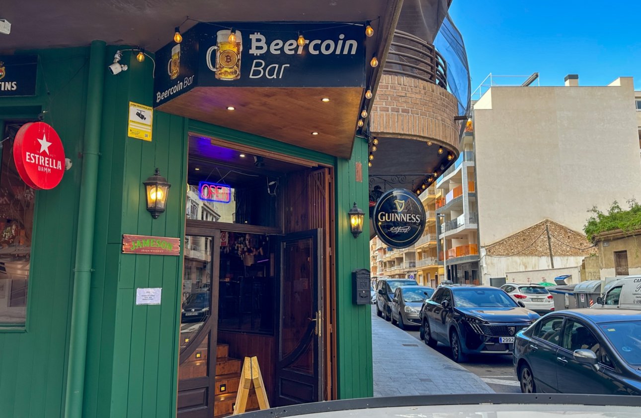 Resale - Commercial -
Torrevieja - Costa Blanca