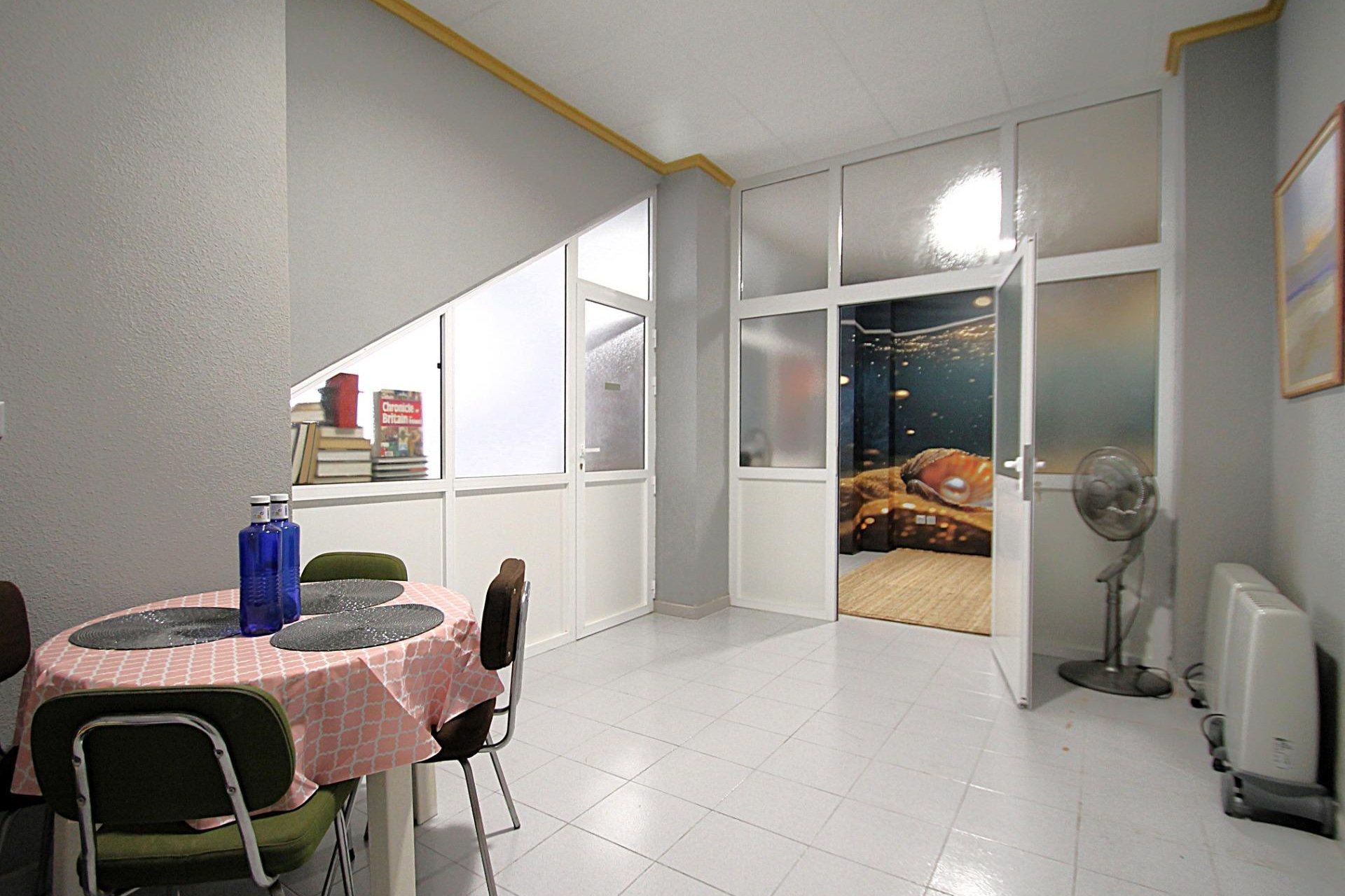 Resale - Commercial -
Torrevieja - Las Piscinas Naturales