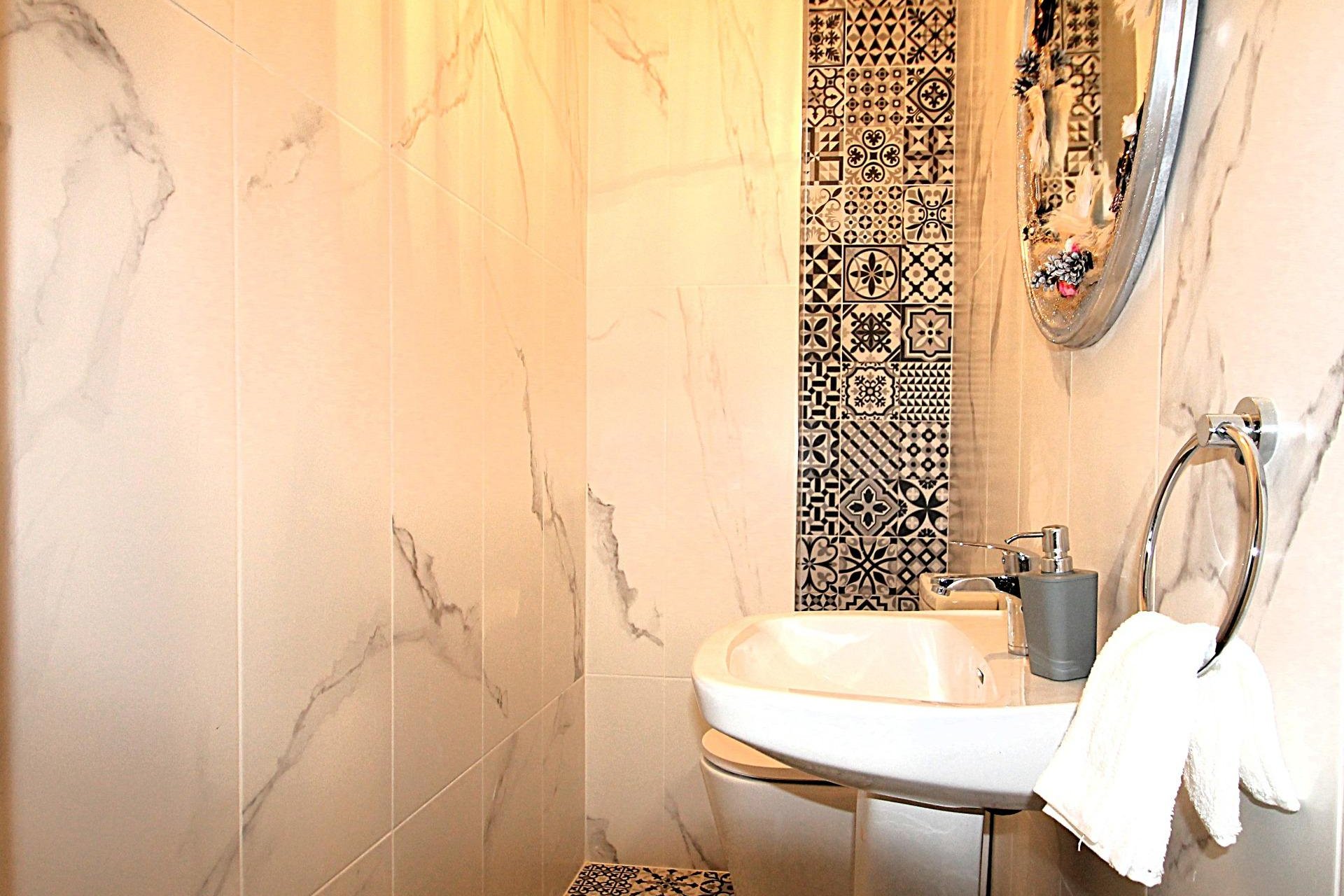 Resale - Commercial -
Torrevieja - Las Piscinas Naturales