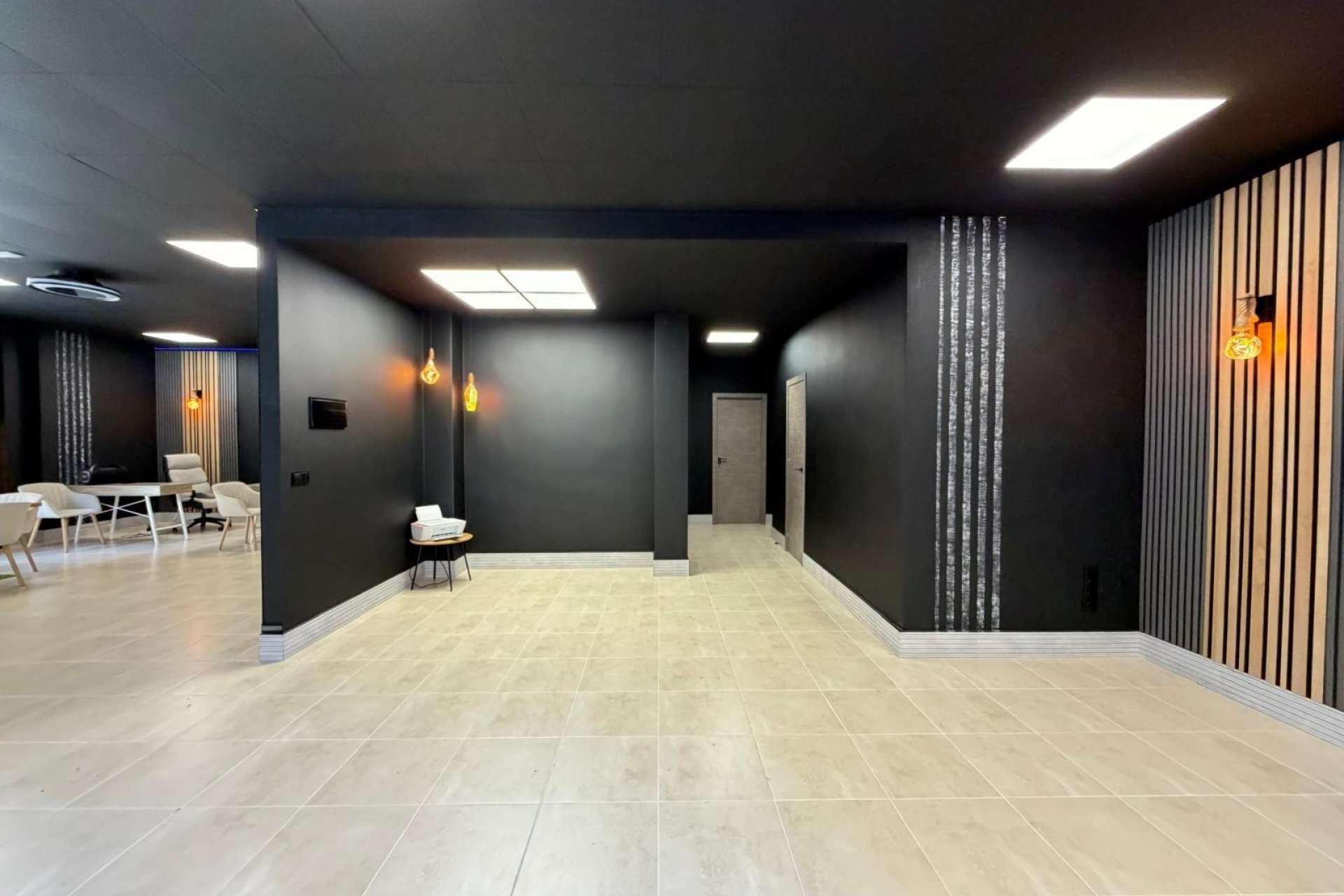 Resale - Commercial -
Torrevieja - Playa de los Locos
