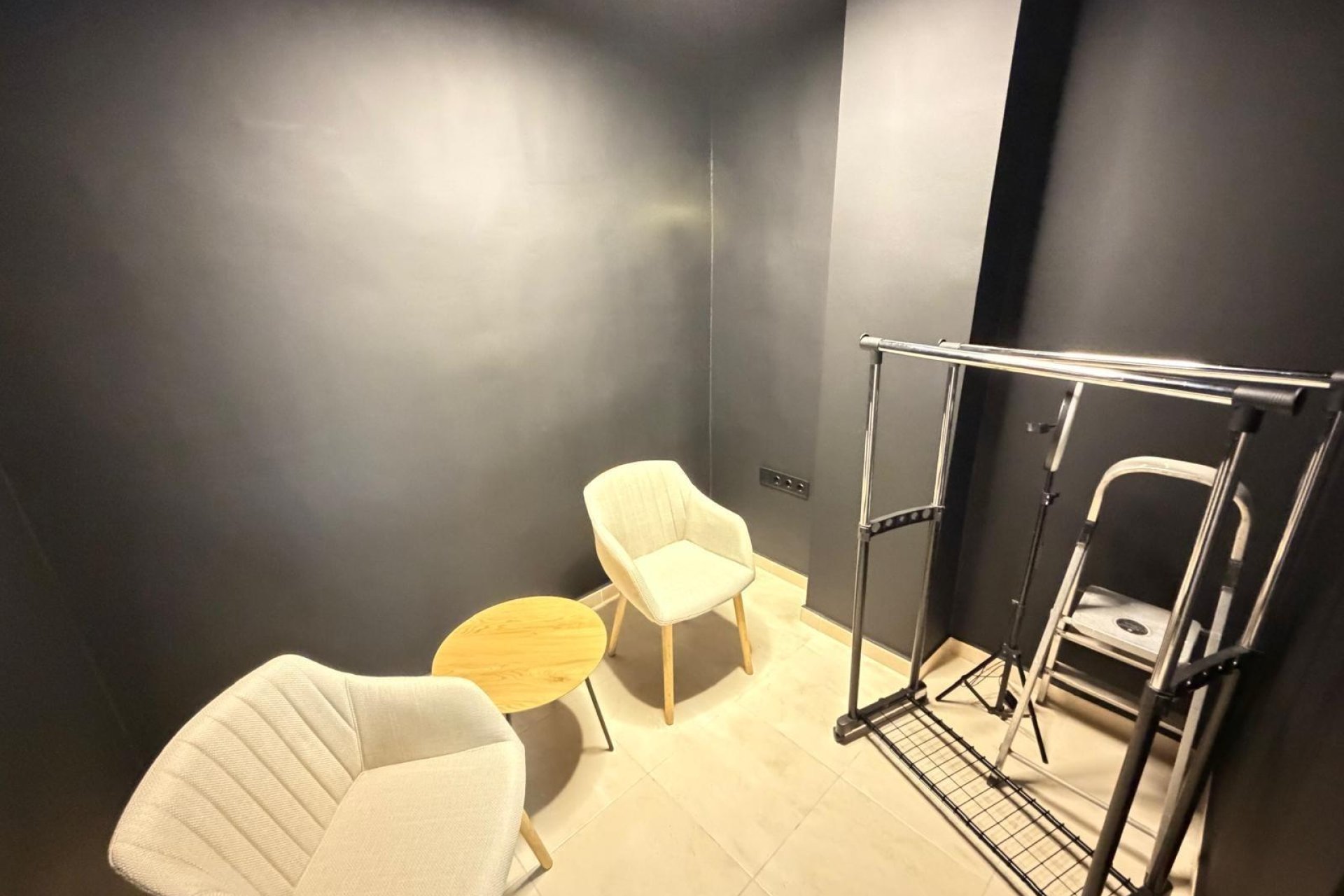 Resale - Commercial -
Torrevieja - Playa de los Locos