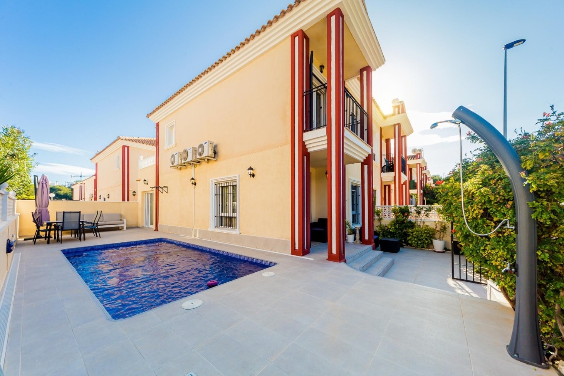 Resale - Dúplex -
Dehesa de Campoamor - Costa Blanca