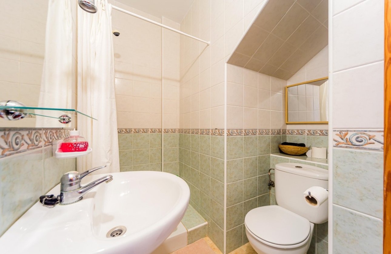 Resale - Dúplex -
Dehesa de Campoamor - Costa Blanca