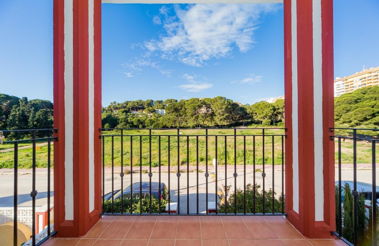 Resale - Dúplex -
Dehesa de Campoamor - Costa Blanca