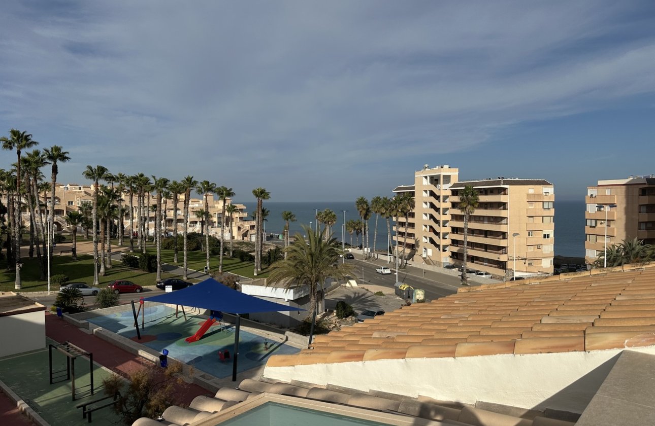 Resale - Dúplex -
La Mata - Costa Blanca