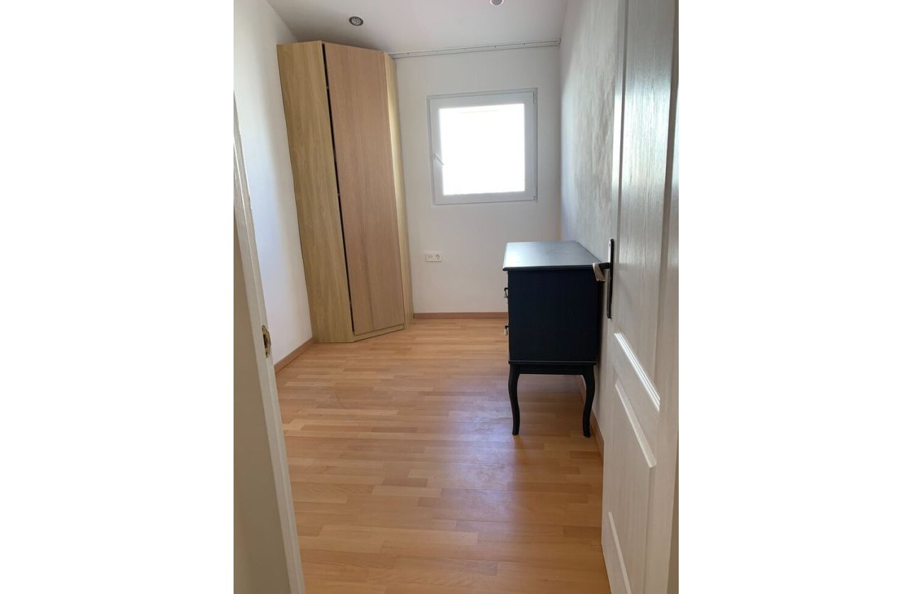 Resale - Dúplex -
La Zenia - Costa Blanca